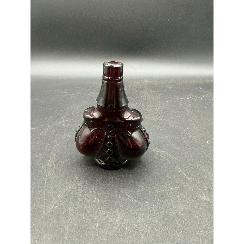 Vintage Wheaton amethyst purple Bottle 3 1/2 " - no stopper